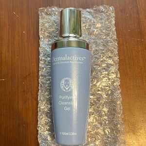 Dermalactives purifying cleansing gel